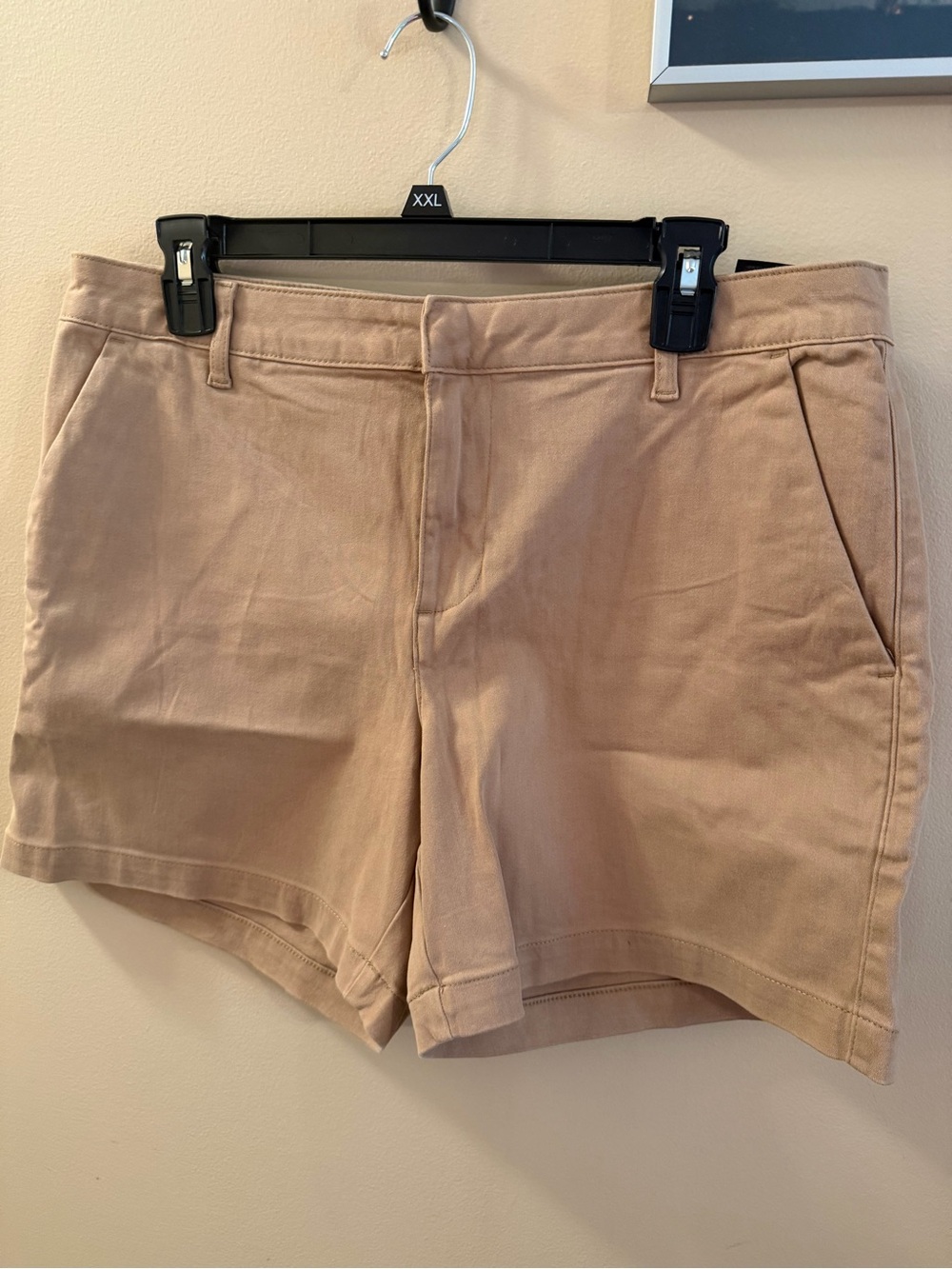 Banana Republic Women's Tan Chino Bermuda Shorts size 14